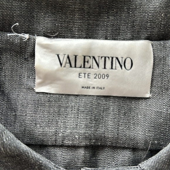 Valentino short jacket - extremely stylish size small - Picture 2 of 11